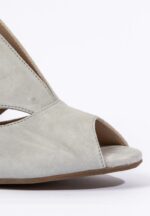 Grauer High-Heel von Bella B.
